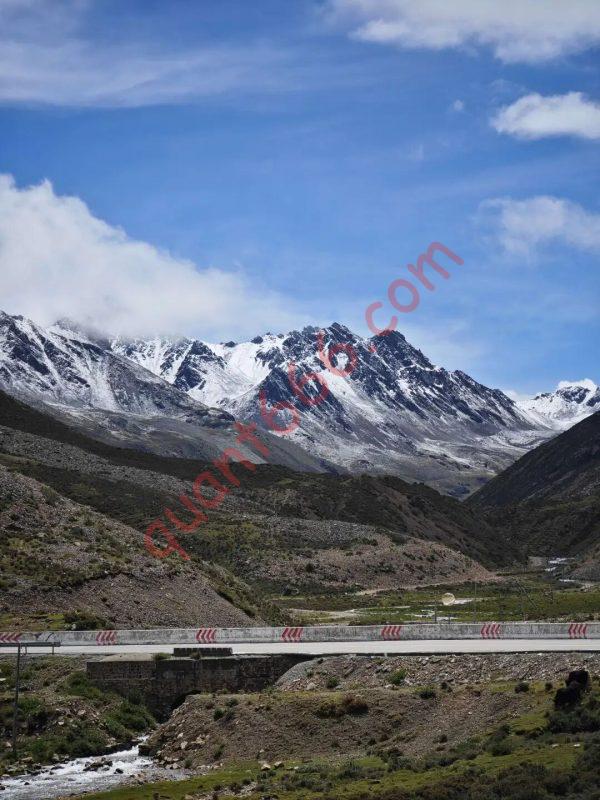 【实盘日记】2025年8月收官:西藏旅行半月,策略依然躺赢-野生量化员